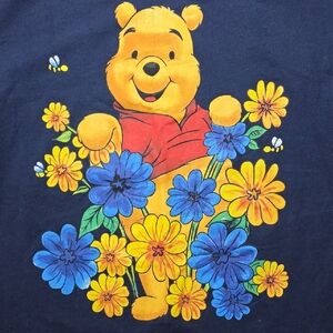 Disney | Vintage 90's Winnie the Pooh Floral 100% Cotton Graphic Tee